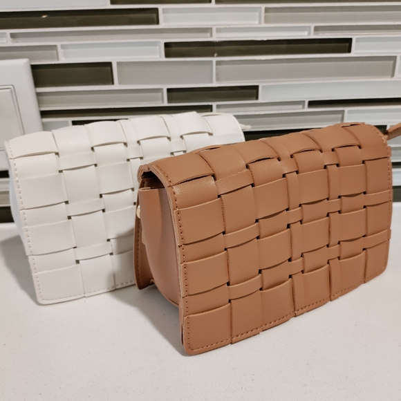 Weaved crossbody bag - Picture 13 of 16